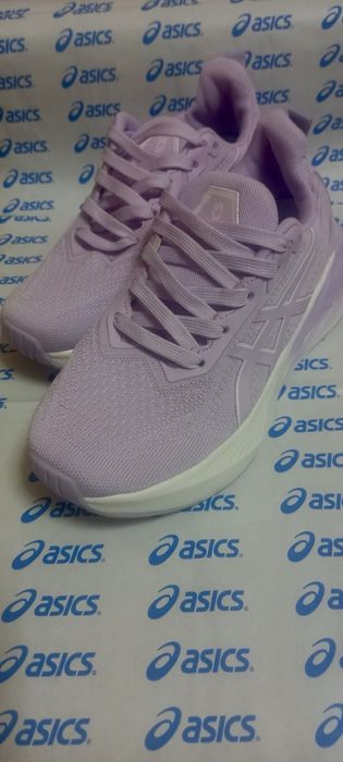 Жіночі кросівки Asics