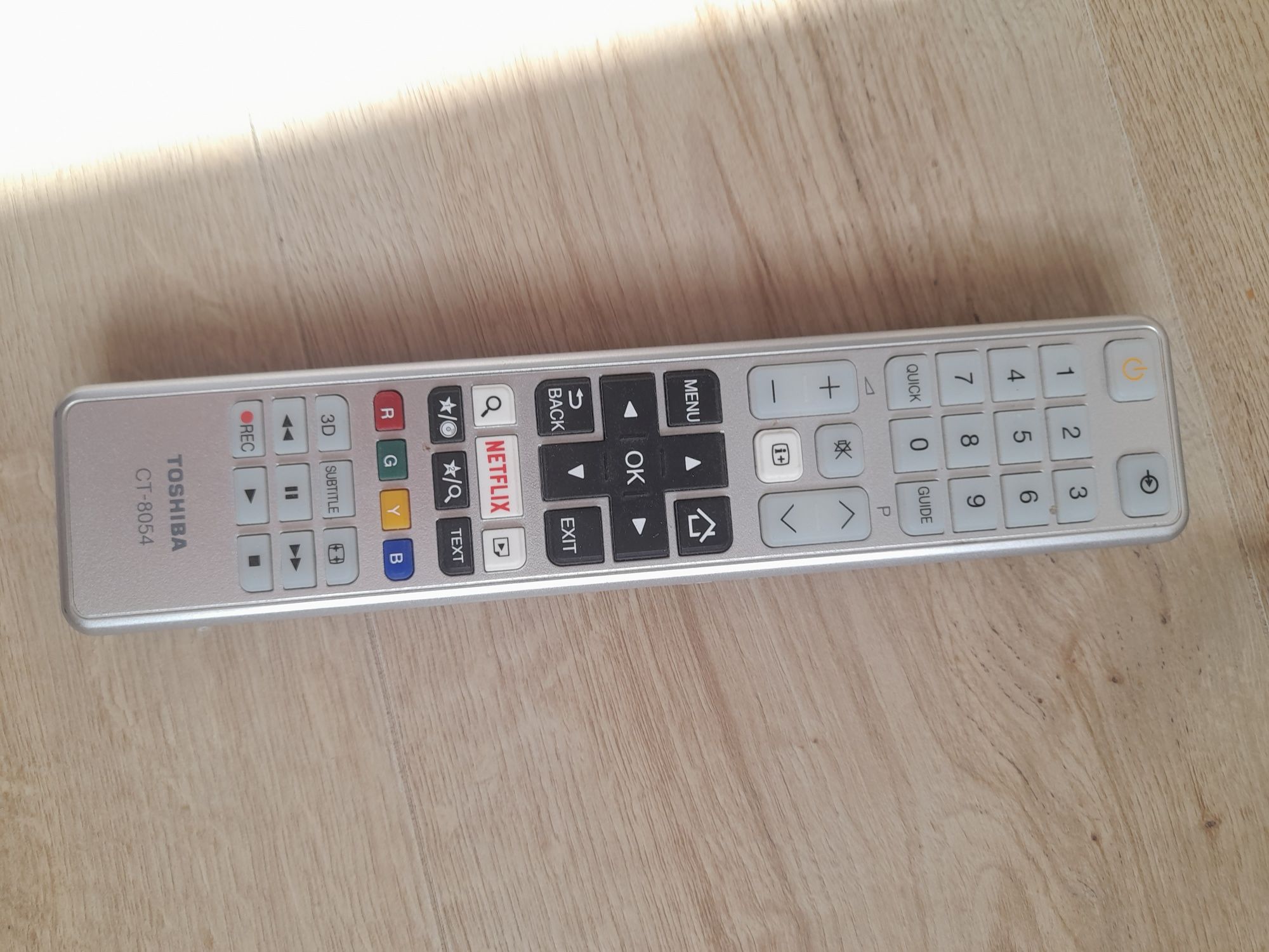 Toshiba tv 24 cale