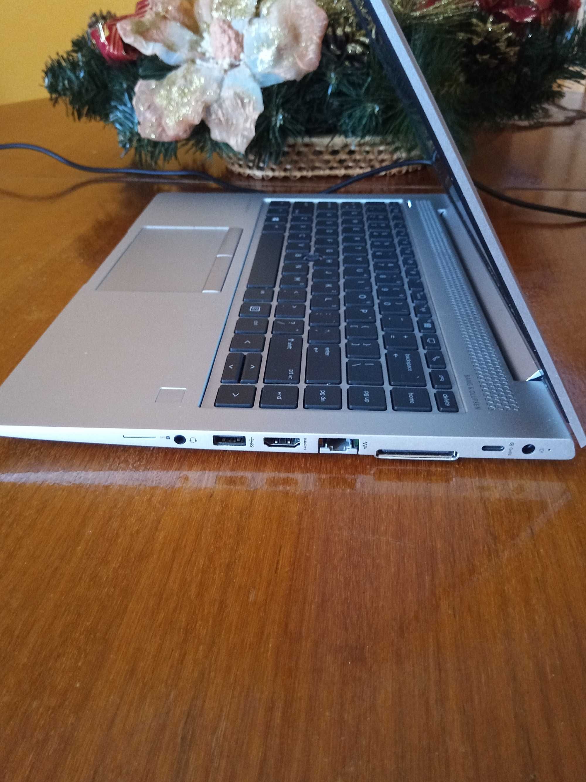 HP MT44 14"FHD/AMD Ryzen 3 PRO 2300U/DDR4 8 GB/SSD 512 GB NVMe