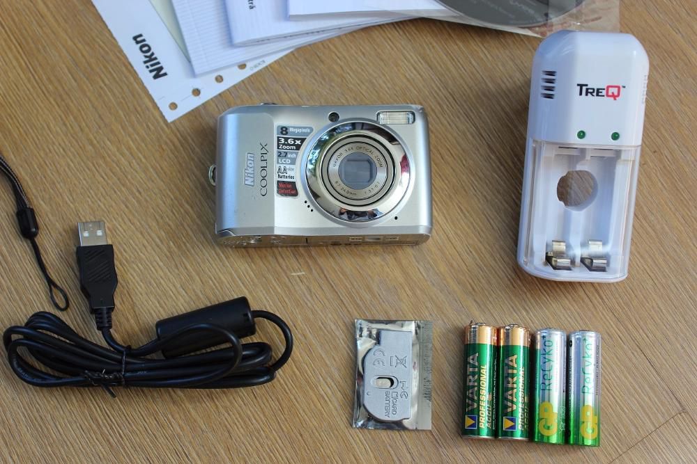 APARAT NIKON L19 ładowarka akumulatory płyta cd etui
