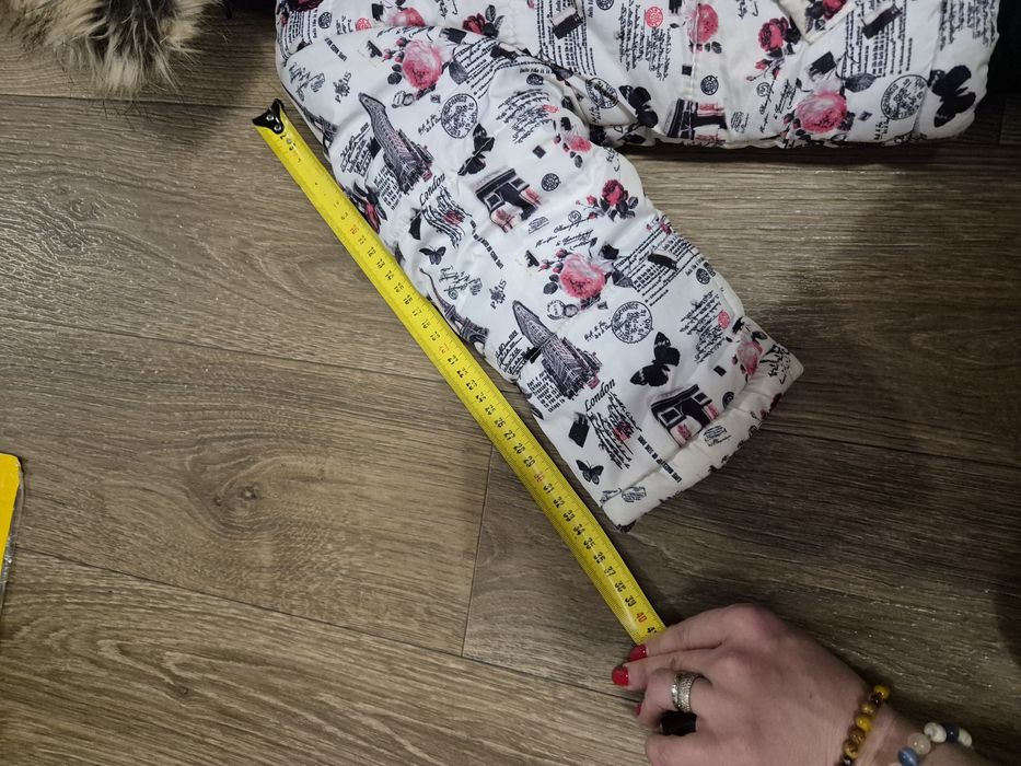 Продам зимовий комбінезон на дівчинку