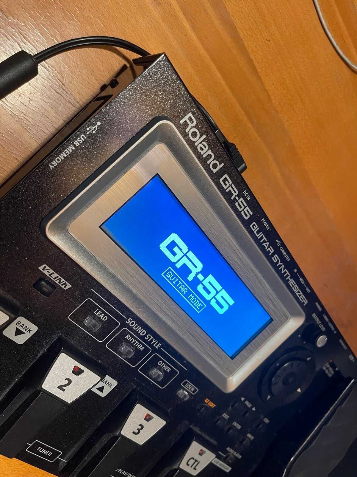 Roland GR-55 - гитарный процессор и синтезатор