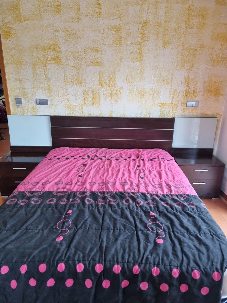 Quarto completo sem roupeiro bom estado