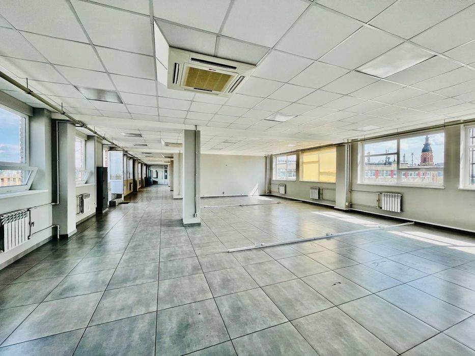 Здам офісне приміщення 315 кв, М Центральний ринок, вул. Різдвяна, 29б