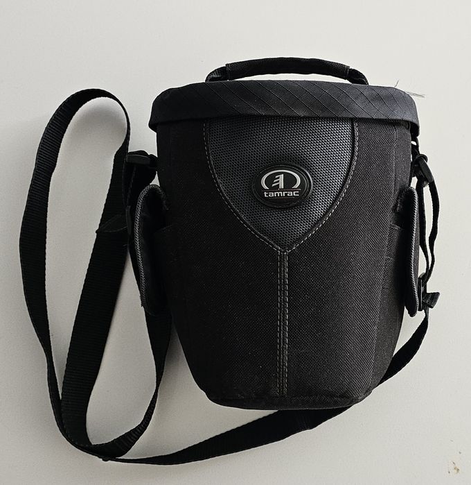 Фотоапарат Nikon D90 (18-105 VR kit) + дистанційний пульт + сумка