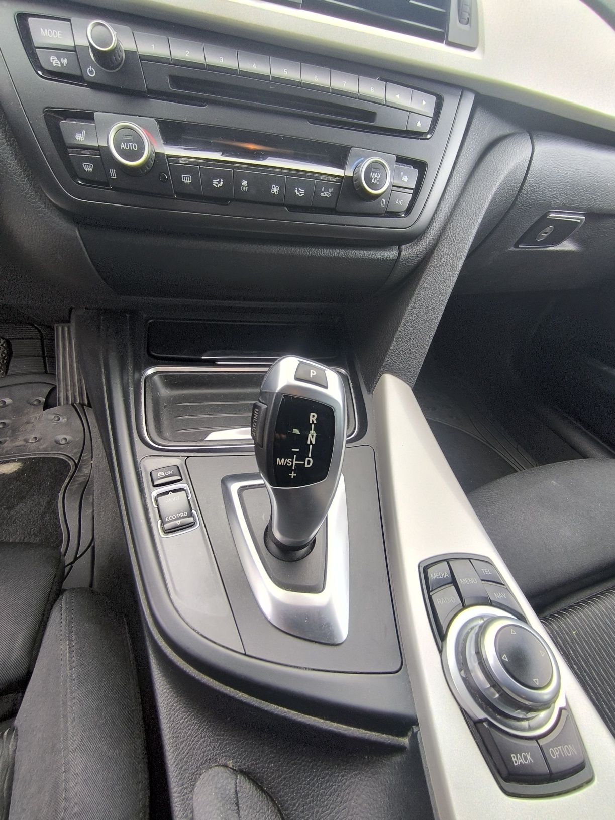 BMW 320F2014 Automática