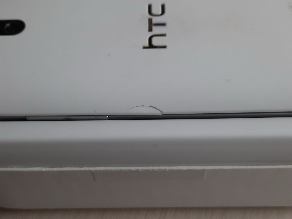 Мобильный телефон HTC One SV White