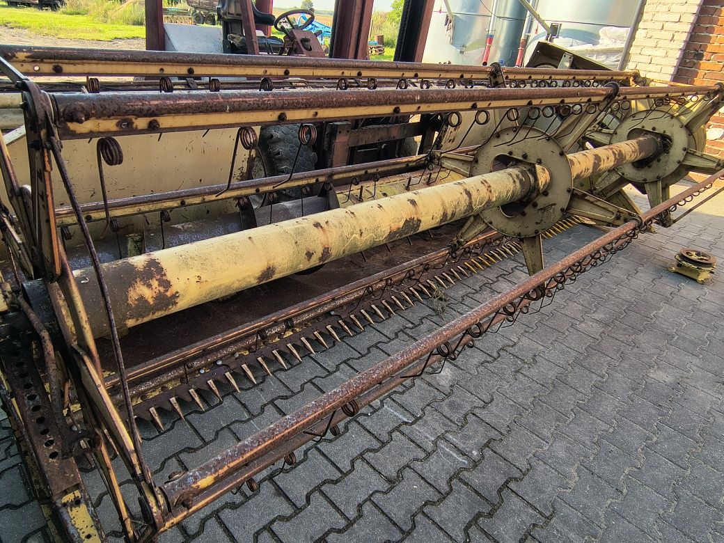 Sprzedam heder do NH 8050