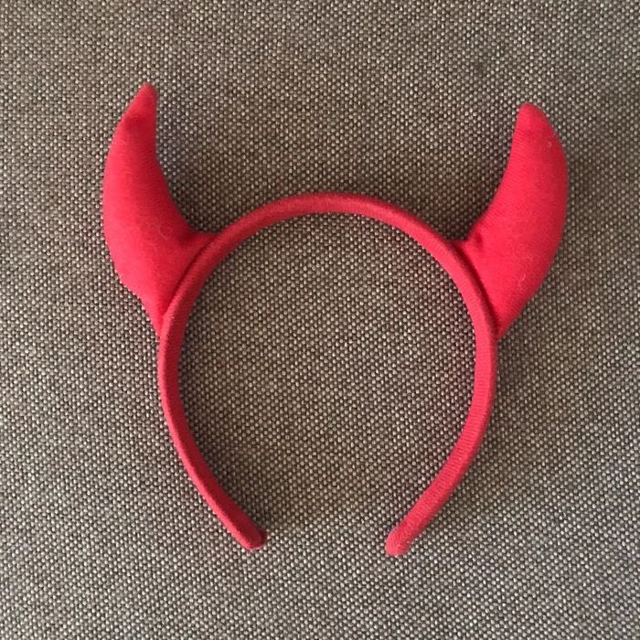 Artigos para festas temáticas (Carnaval, Halloween) desde...