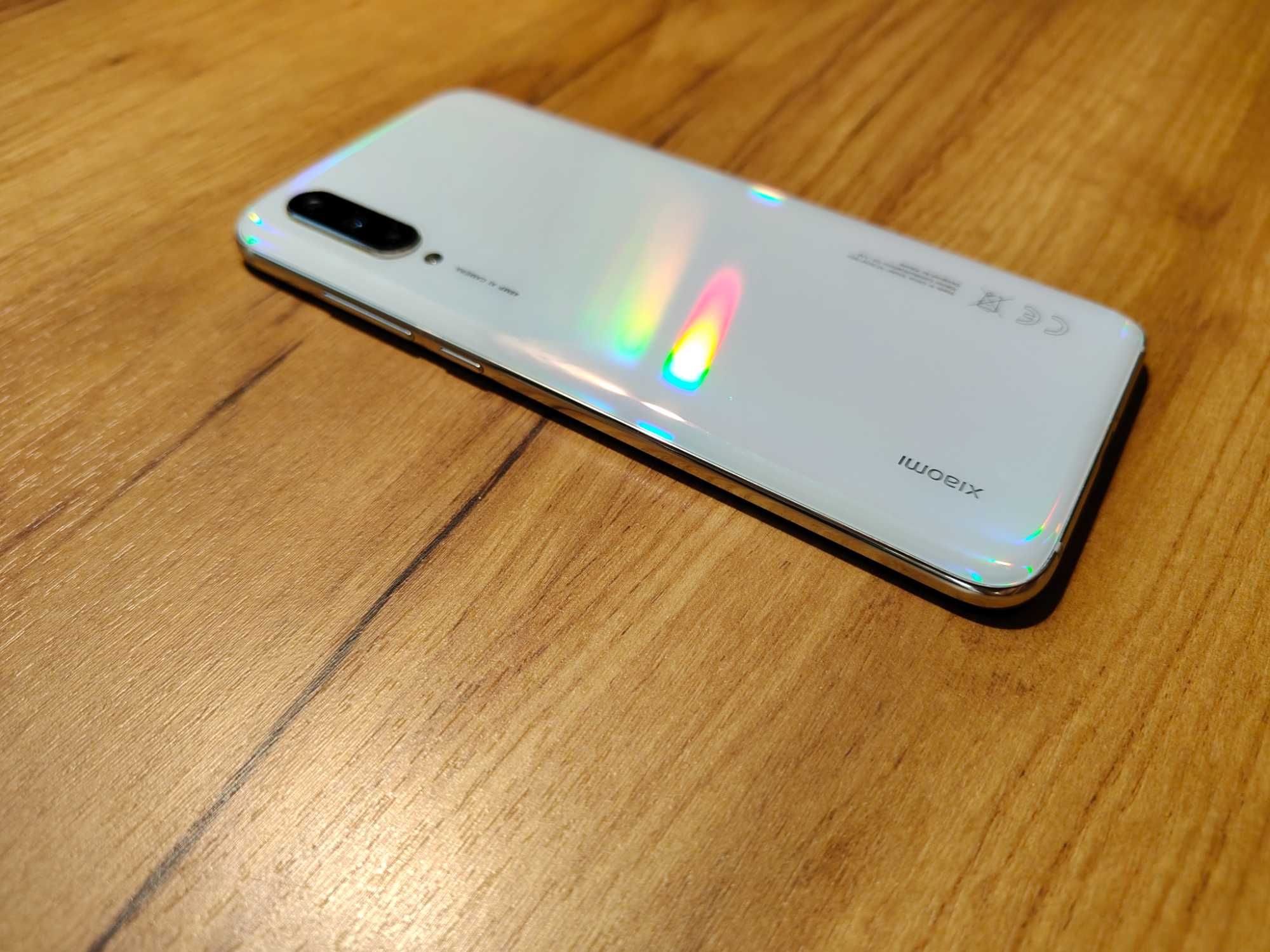 Xiaomi Mi 9 lite 6GB / 128GB Pearl White stan bdb