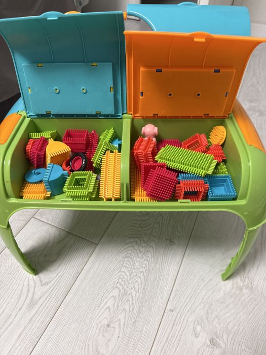 Стіл іжачок конструктор