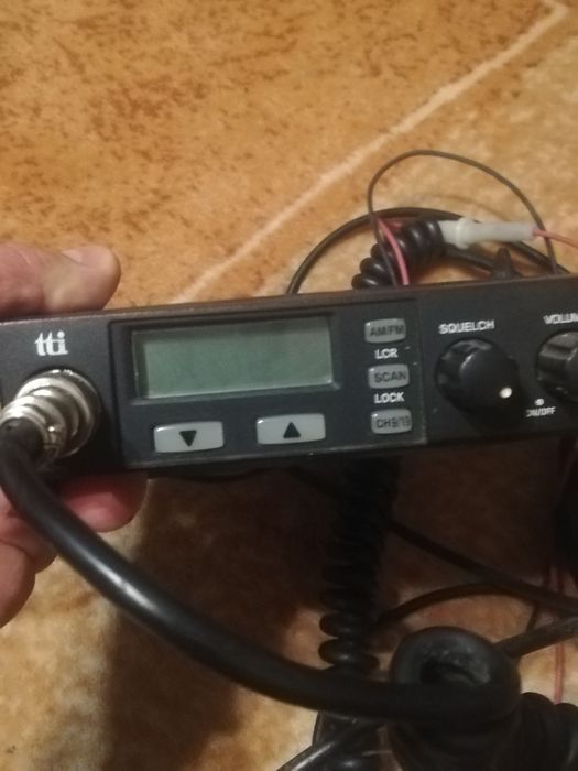 CB radio +antena na magnes