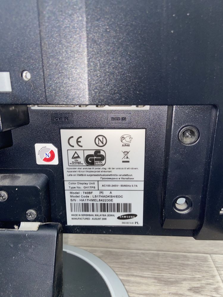 Монитор Samsung SyncMaster 740BF
