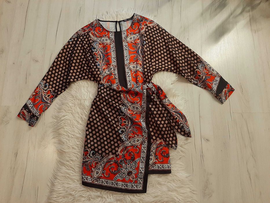 ZARA śliczna sukienka z wiązaniem XS 34