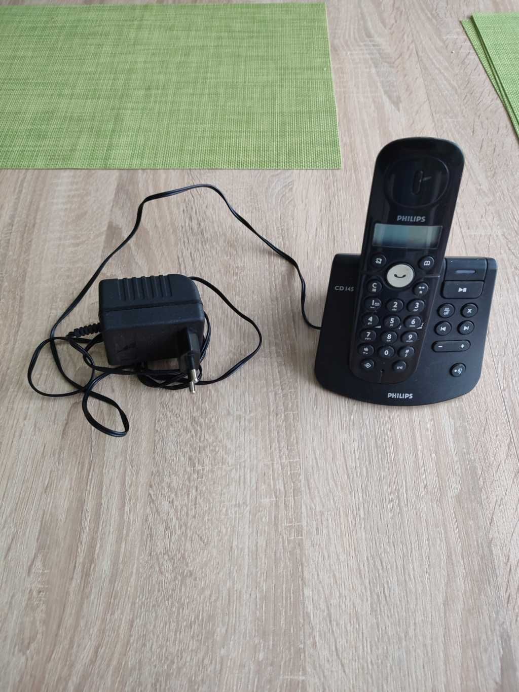 Telefon stacjonarny bezprzewodowy Philips CD145