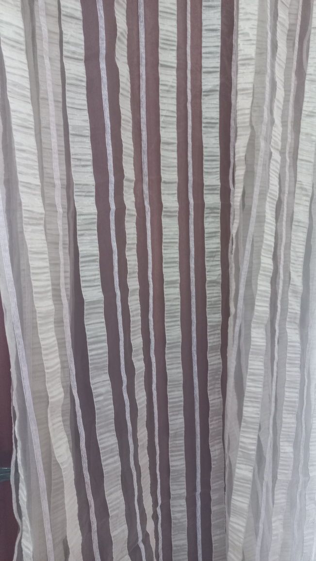 4 cortinas iguais bege dourado