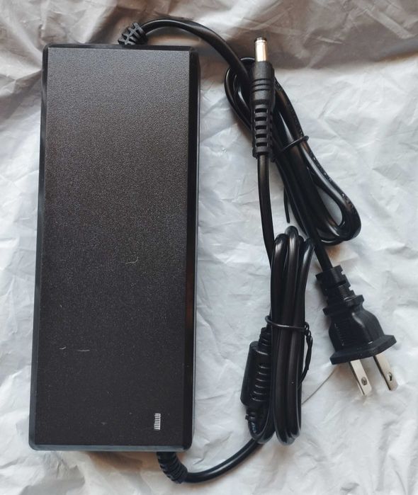 Блок питания 24V 5A універсальний блок живлення штекер 5.5х2.5 мм