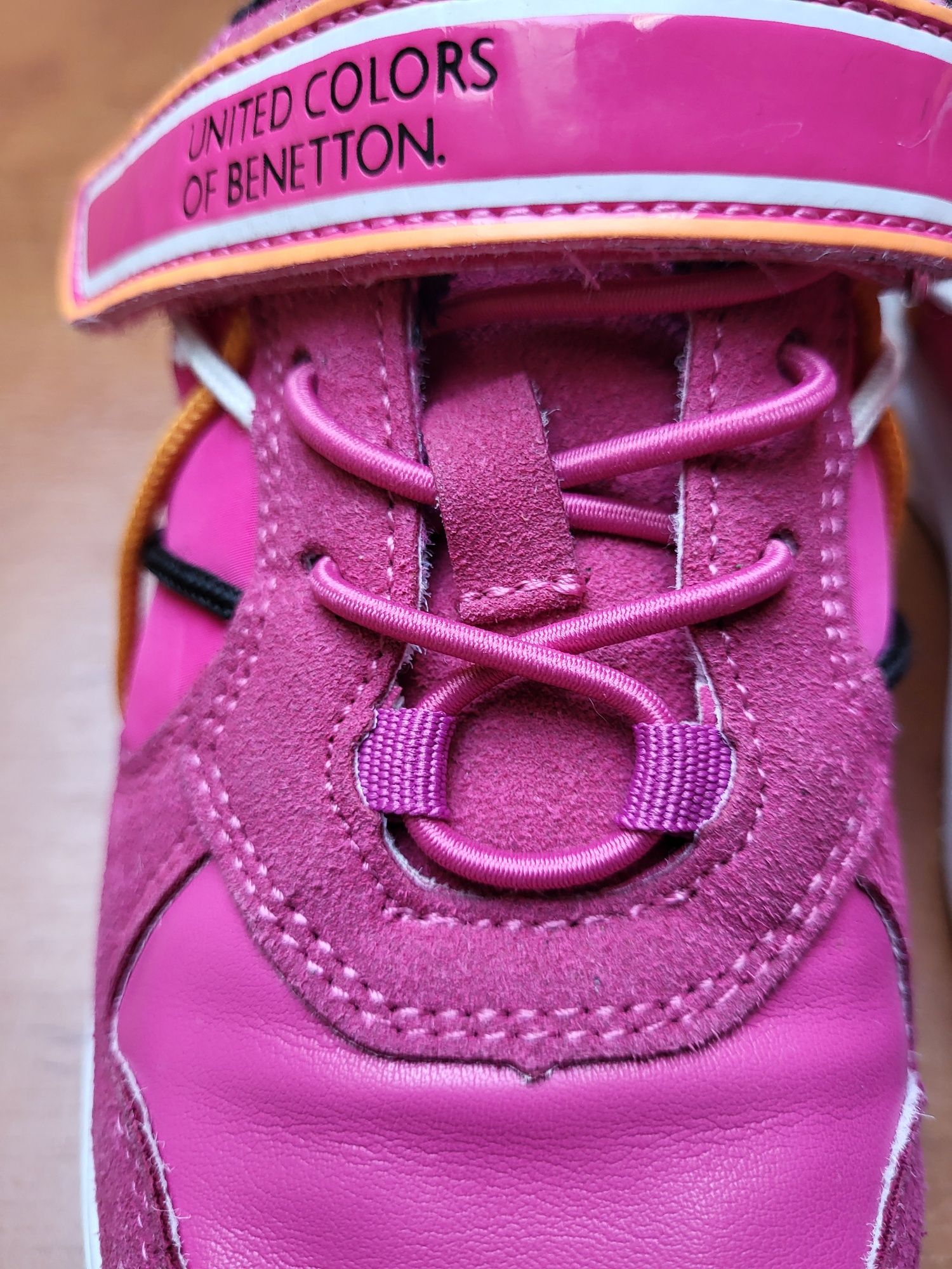lekkie buty sportowe na rzepy, adidasy dziewczęce Benetton 34