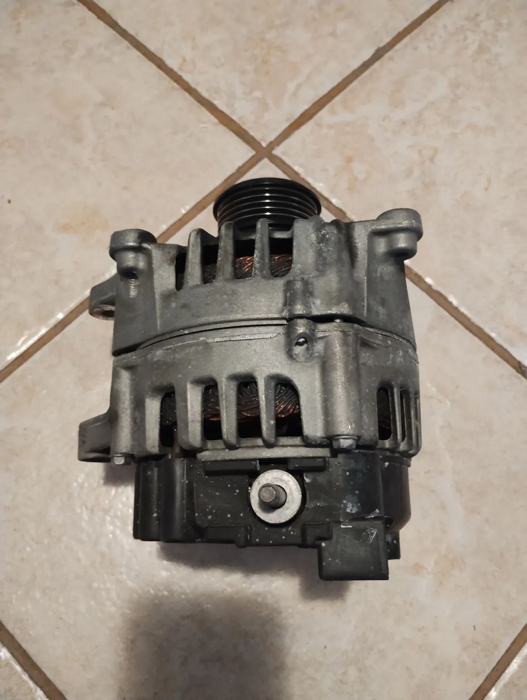 Alternator Oryginał Mercedes GLA CLE CLA A45 Valeo C118 W177