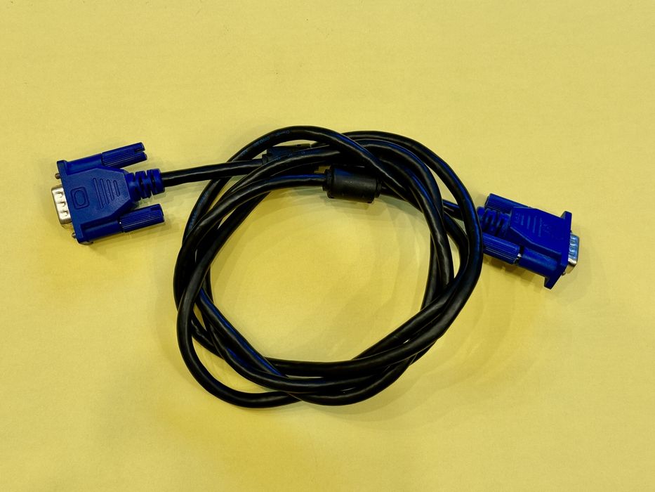 Kabel VGA - VGA do monitora
