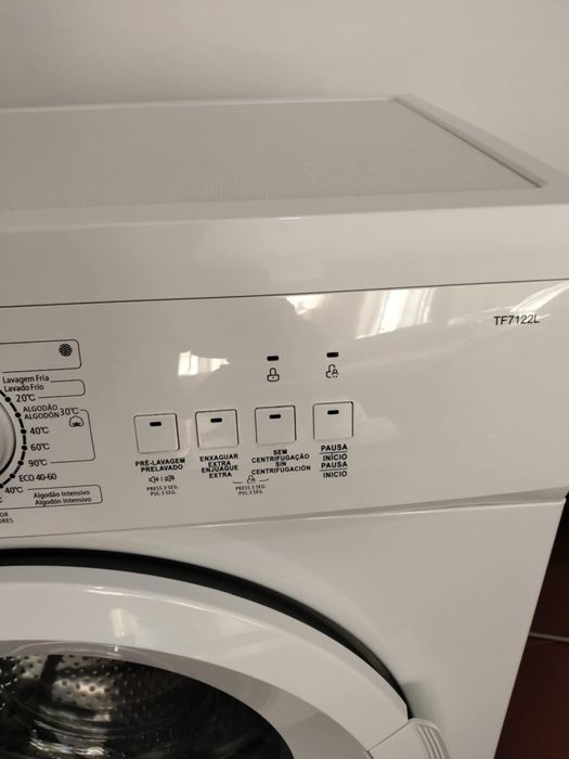 Máquina de lavar roupa telefac