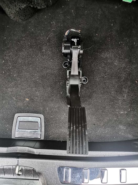 Модуль педалі газу (акселератор) A1693000904 для W245