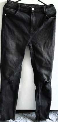 Spodnie jeans denim czarne cieniowane modne przetarcia dziury Nowe 30