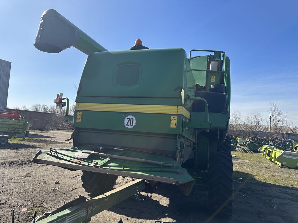 Комбайн John Deere 9660