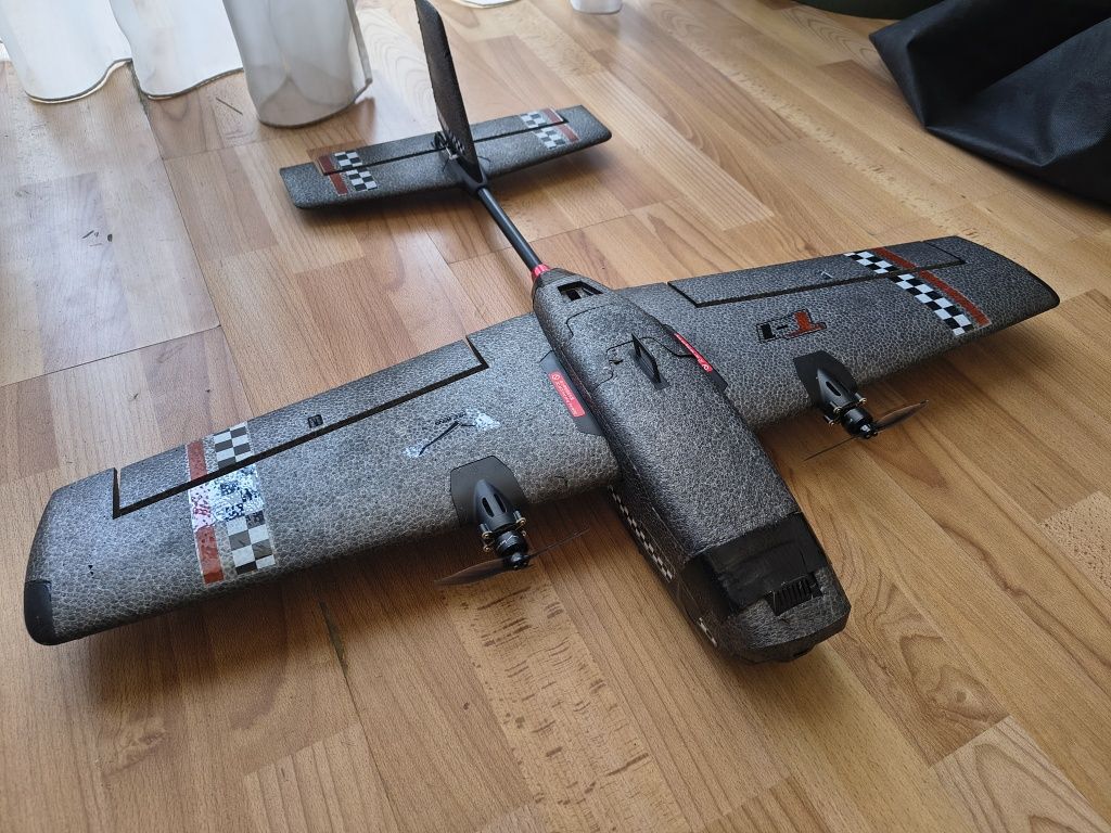 FPV-літак Heewing T1 Ranger VTOL kit