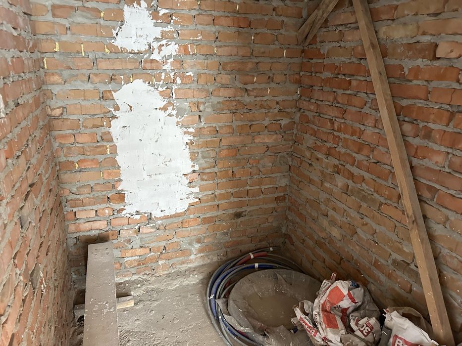 Продається затишний котедж в Кленовому гаю.