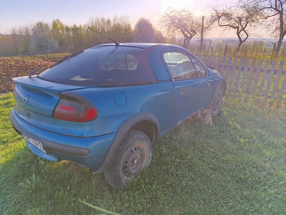 Опель tigra 1995р по запчастинах