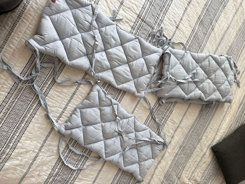 Косичка и бортик в дитяче ліжечко