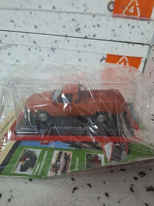 Dacia 1304 Pickup (1986) nr 56 Hachette 1:24Kultowe Samochody PRL Nowy