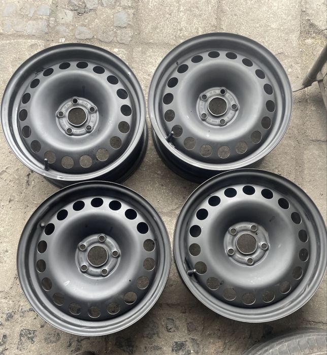 Felgi stalowe 5x105 16 cali + kołpaki Opel Astra J benzyna