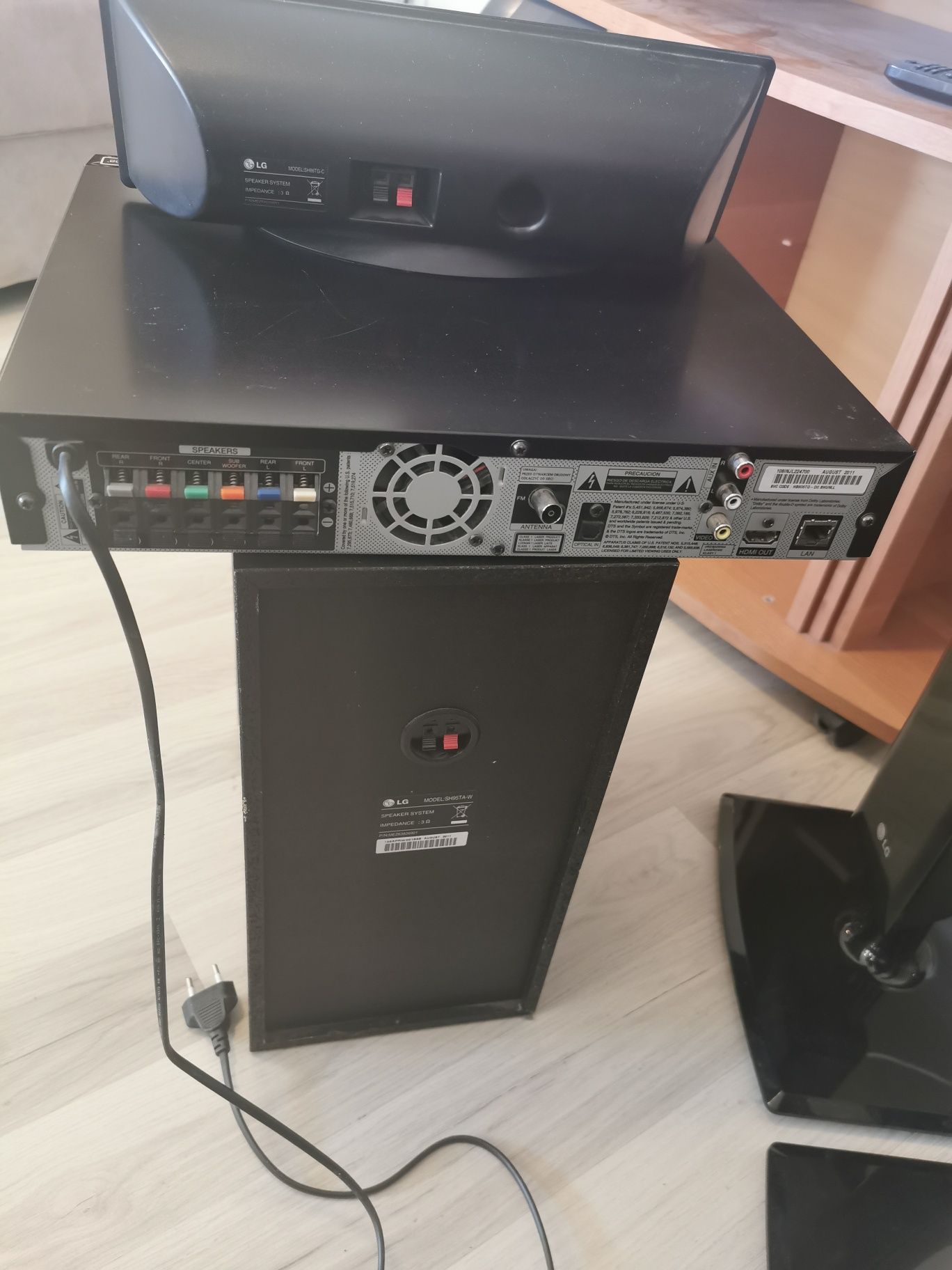 Kino domowe zestaw HX806TG LG 5 głośników subwoofer