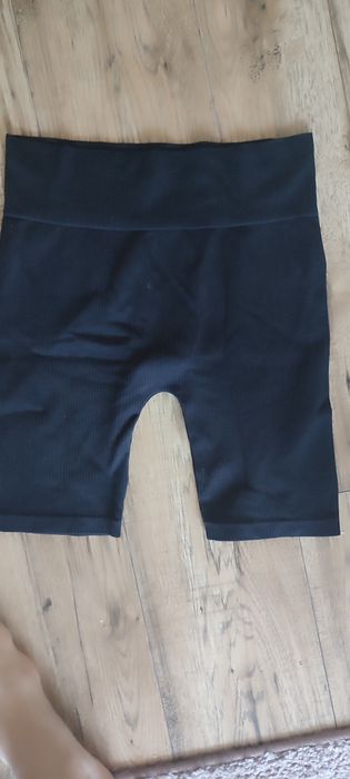 Krótkie legginsy crivit 36 / 38