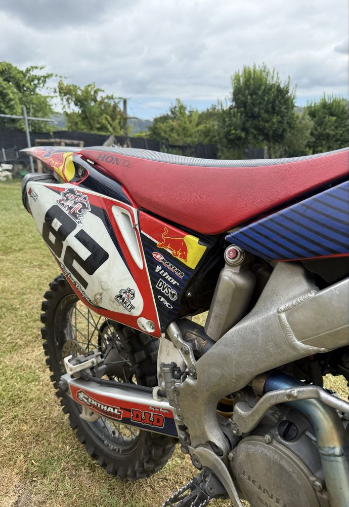 Honda CRF250R  ano “2007” Preço negociável.