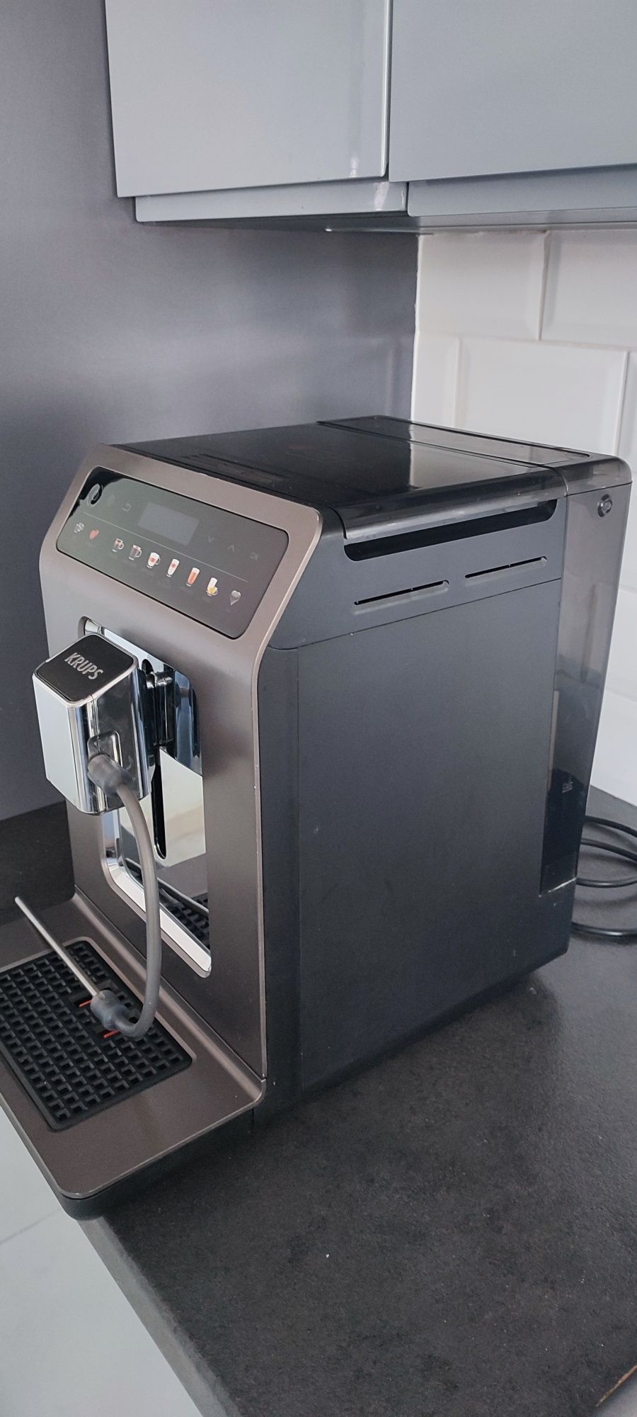 Ekspres automatyczny Krups EA895E