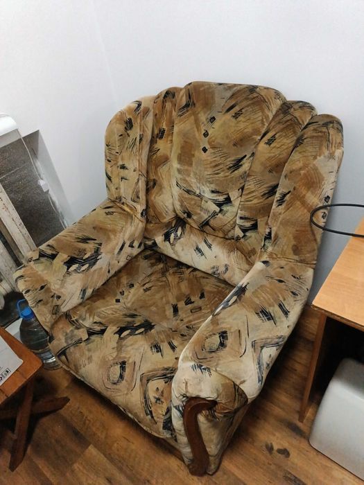 Кресло велюровое