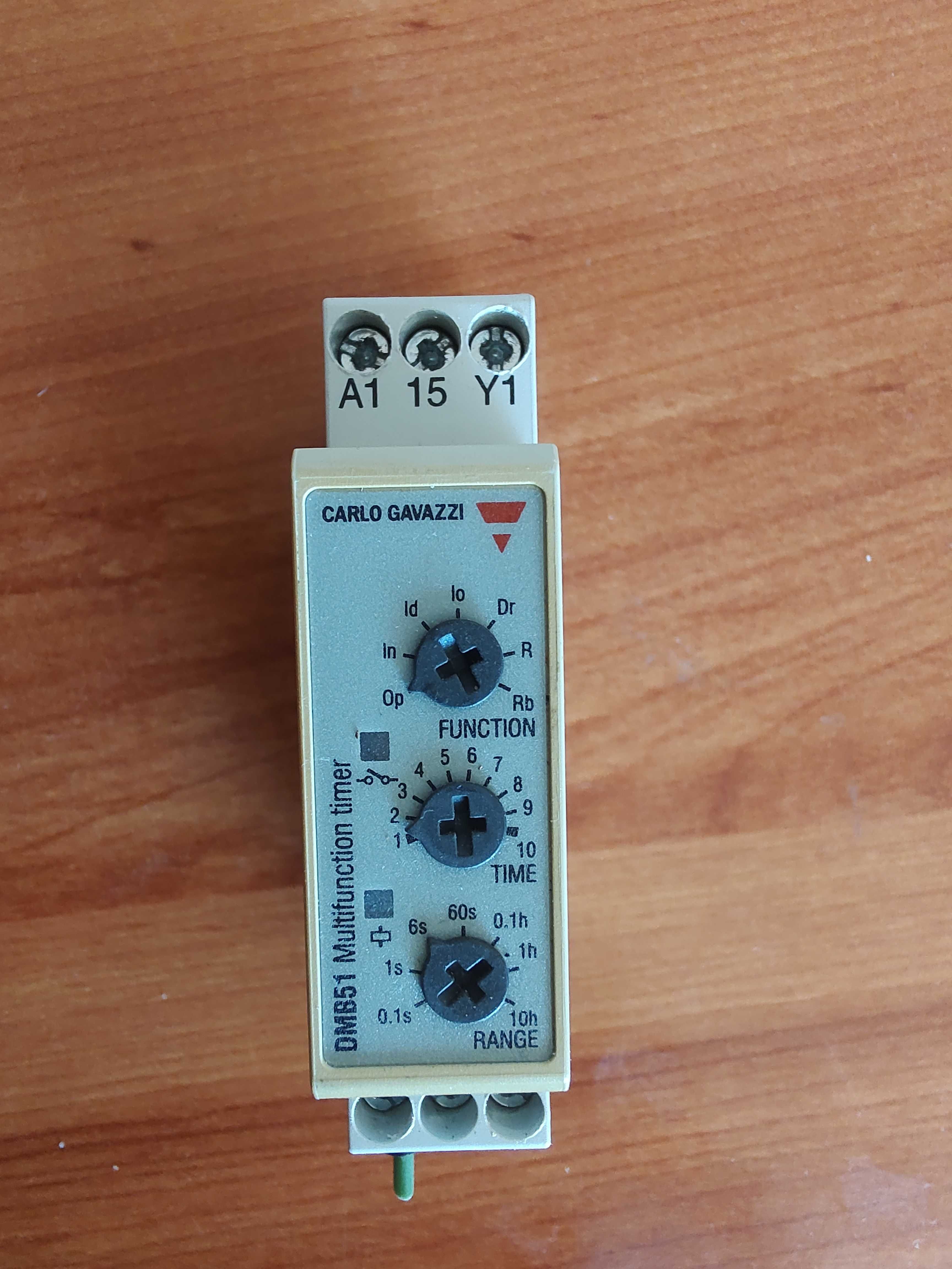 Carlo Gavazzi Timer DMB51