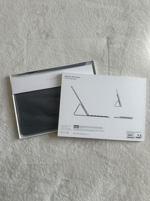 Клавіатура для iPad 10.5