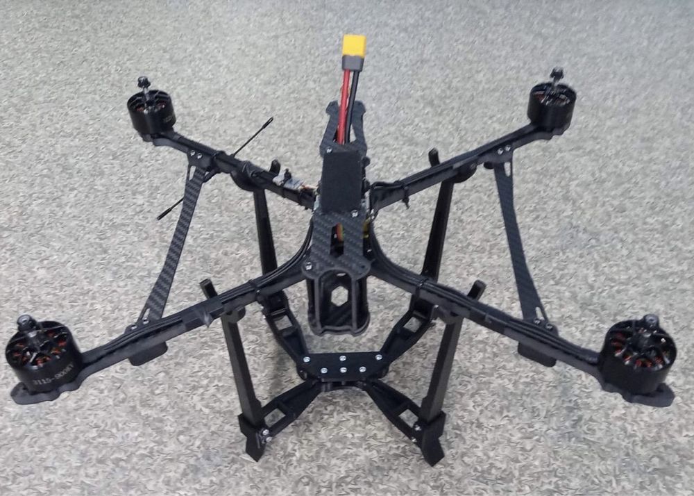 Збірка та налаштування FPV дронів