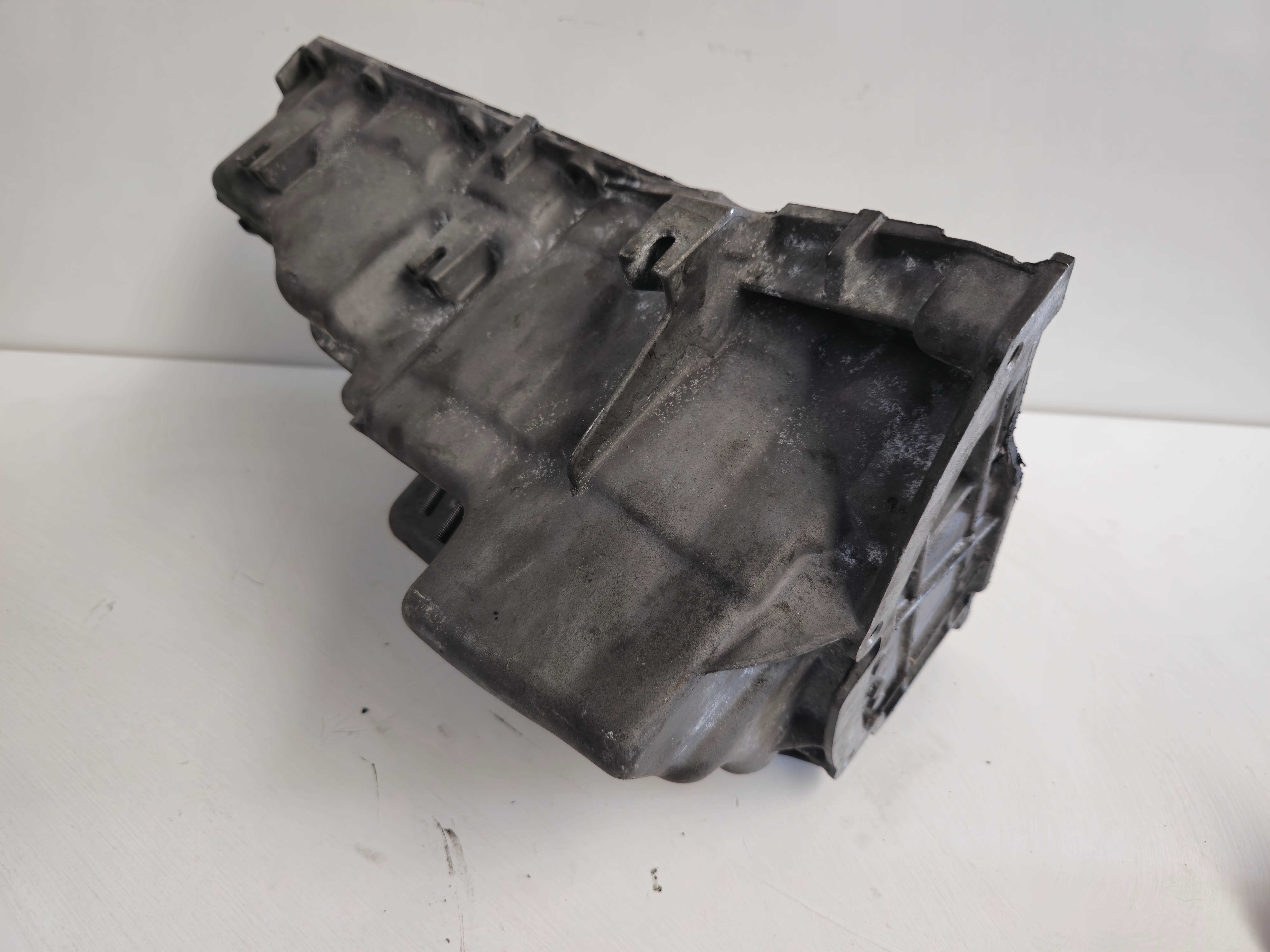 Carter óleo motor BMW 1 3 E81 E87 E90 E91 2.0 N47D20C REF: 851.020.6