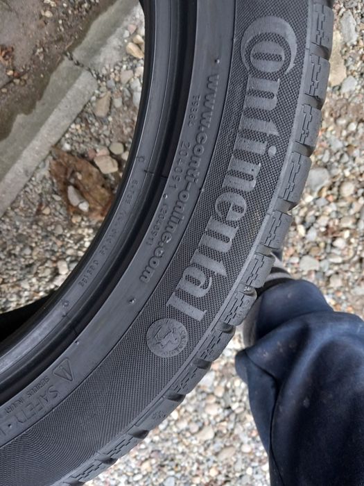 4x Opony Używane Zimowe 235/45R17 Continental