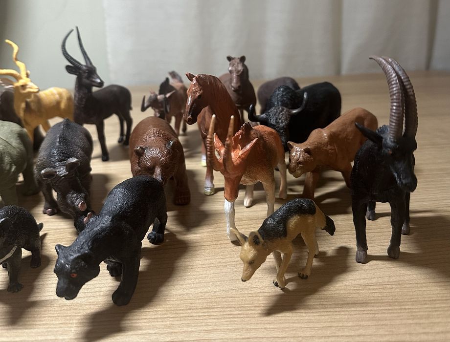 Фігурки тварин, дикі тварини, домашні тварини, світські тварини