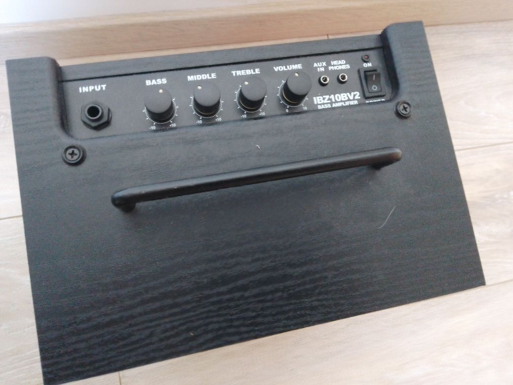 Wzmacniacz basowy Ibanez IBZ10B v2