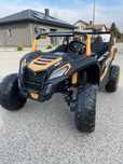 Dwuosobowy Buggy Auto na akumulator dla 2 dzieci 4X200W 24V samochód