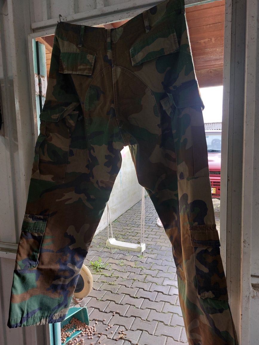 Peças de fardamento usadas em Airsoft