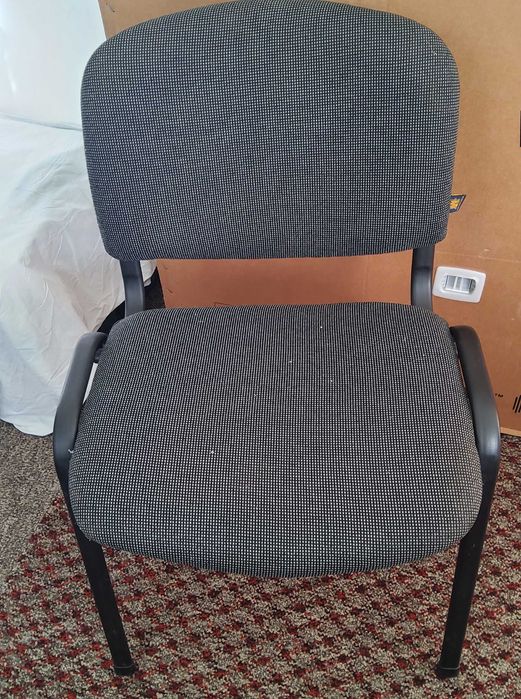 Стул офисный, темно серый