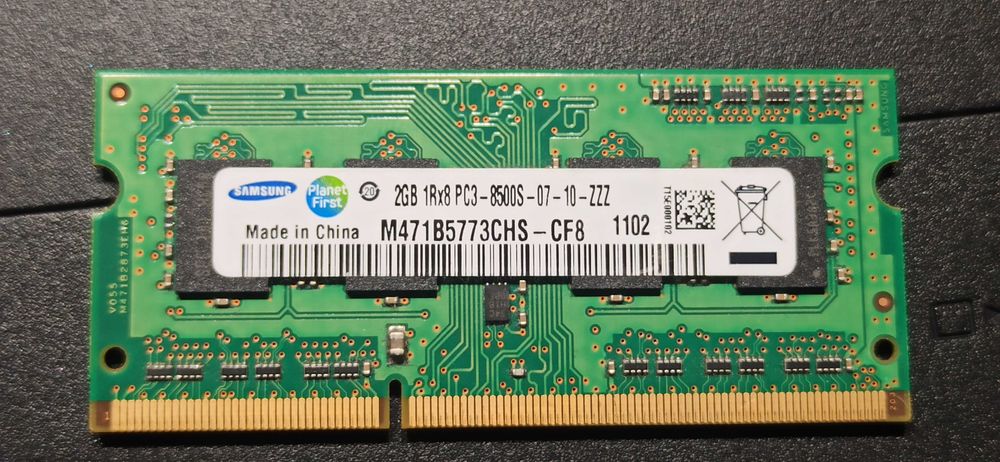 Pamięć RAM 2GB 1066 MHz M471B5773CHS-CF8 (DDR3, PC3-8500S)